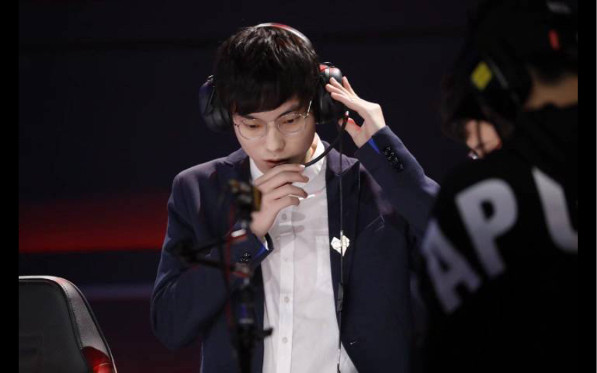 「gemini/郭家毅」这波我承认被鹌鹑你装到了~kpl第一个大满贯教练是