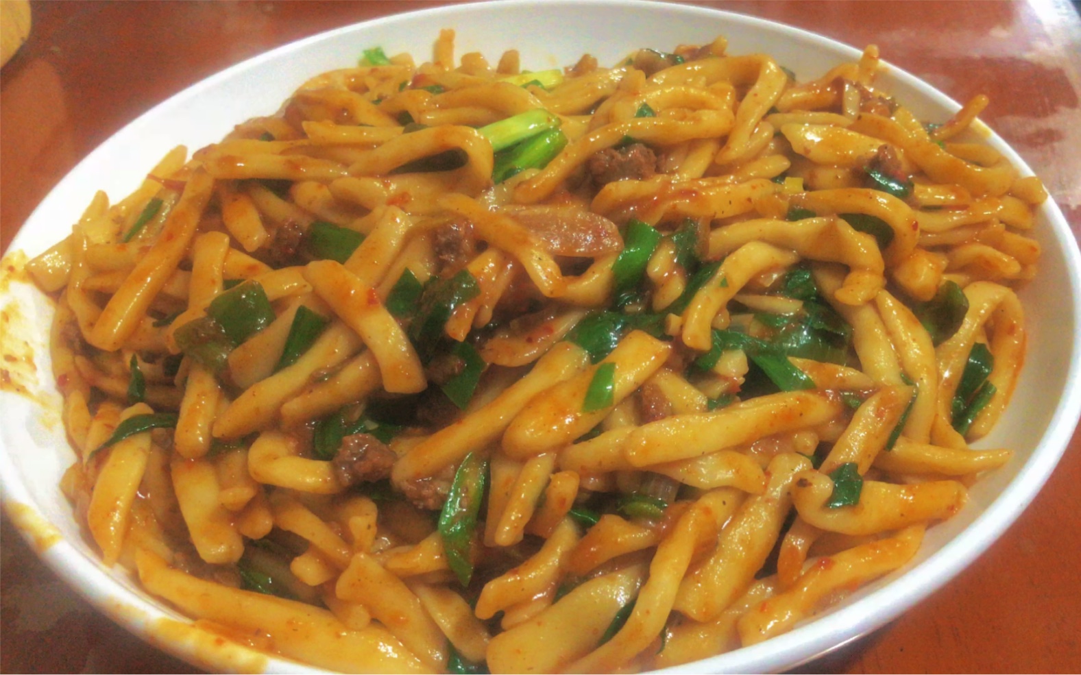 韭菜牛肉寸节炒面,甘肃人真是一天不吃面都不行_哔哩哔哩_bilibili