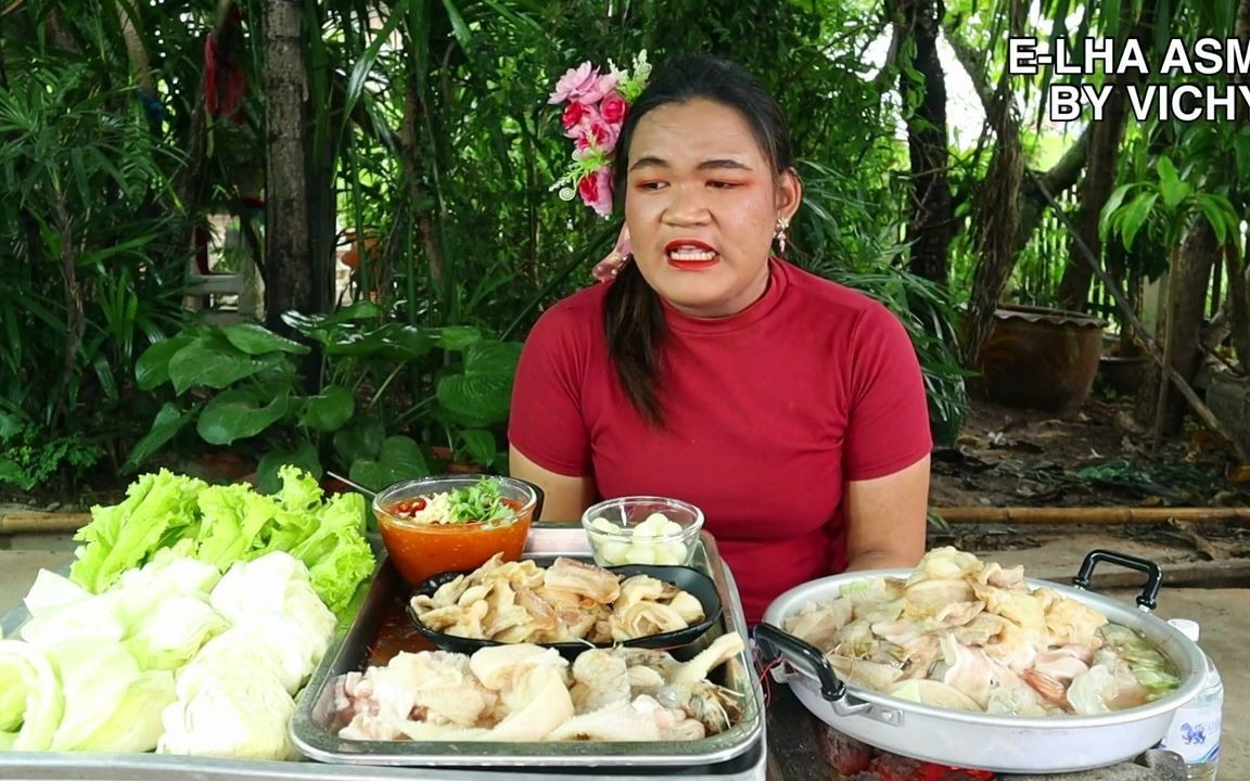 [图]小胖丫吃烤猪肉大套餐 五花肉 雨后烧烤 有很多气氛