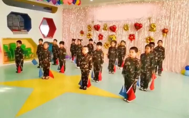 幼儿红色主题舞蹈《兵娃娃》,适合男生跳的舞蹈来喽,简单有气势 幼儿园舞蹈 元旦舞蹈 元旦汇演 男生舞蹈 少儿舞蹈哔哩哔哩bilibili