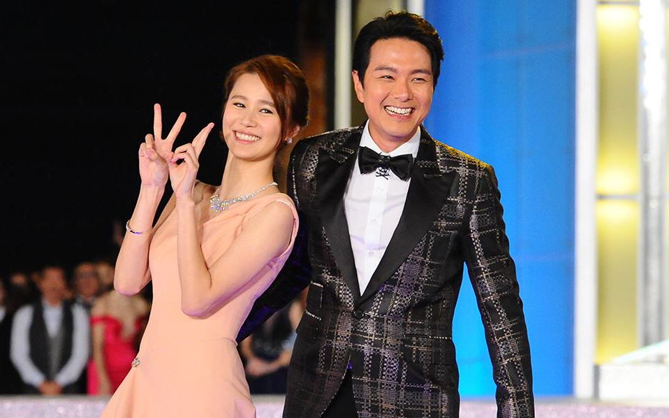 【黄翠如 萧正楠】放闪全纪录【请领取来自萧生萧太的糖糖】_哔哩哔哩