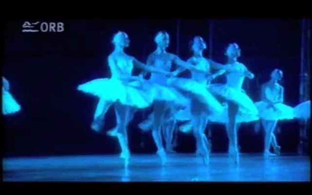 [图]【芭蕾纪录片】当天鹅飞往东方 2001年柏林国立歌剧院芭蕾舞团在中国巡演纪录片