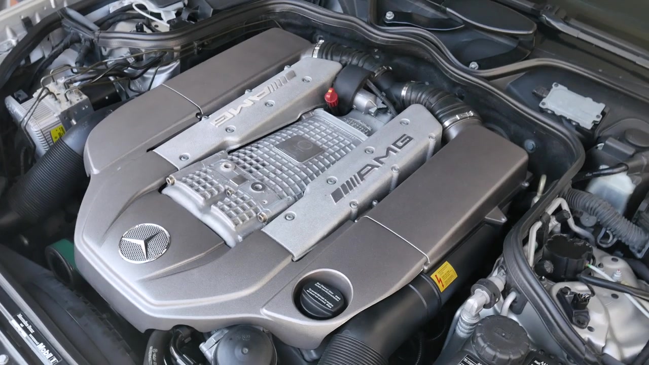 奔驰55 amg - m113k 奔驰最好的v8增压引擎之一_哔哩哔哩_bilibili