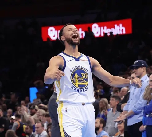 库里准绝杀雷霆