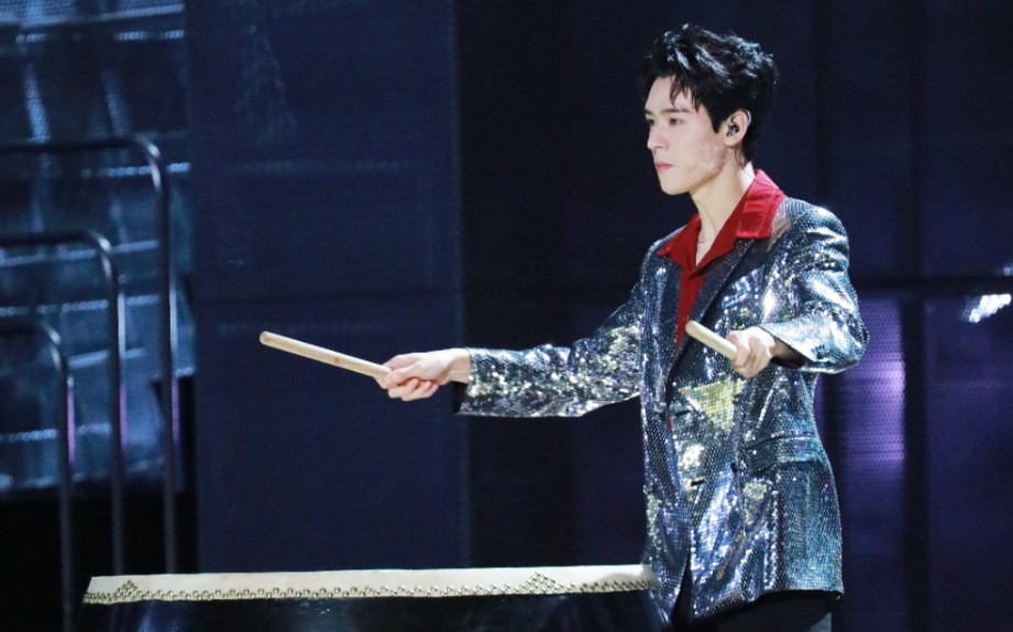 【龚俊】1231 俊子演唱会直拍!(站子:simonz61epoch_9291)