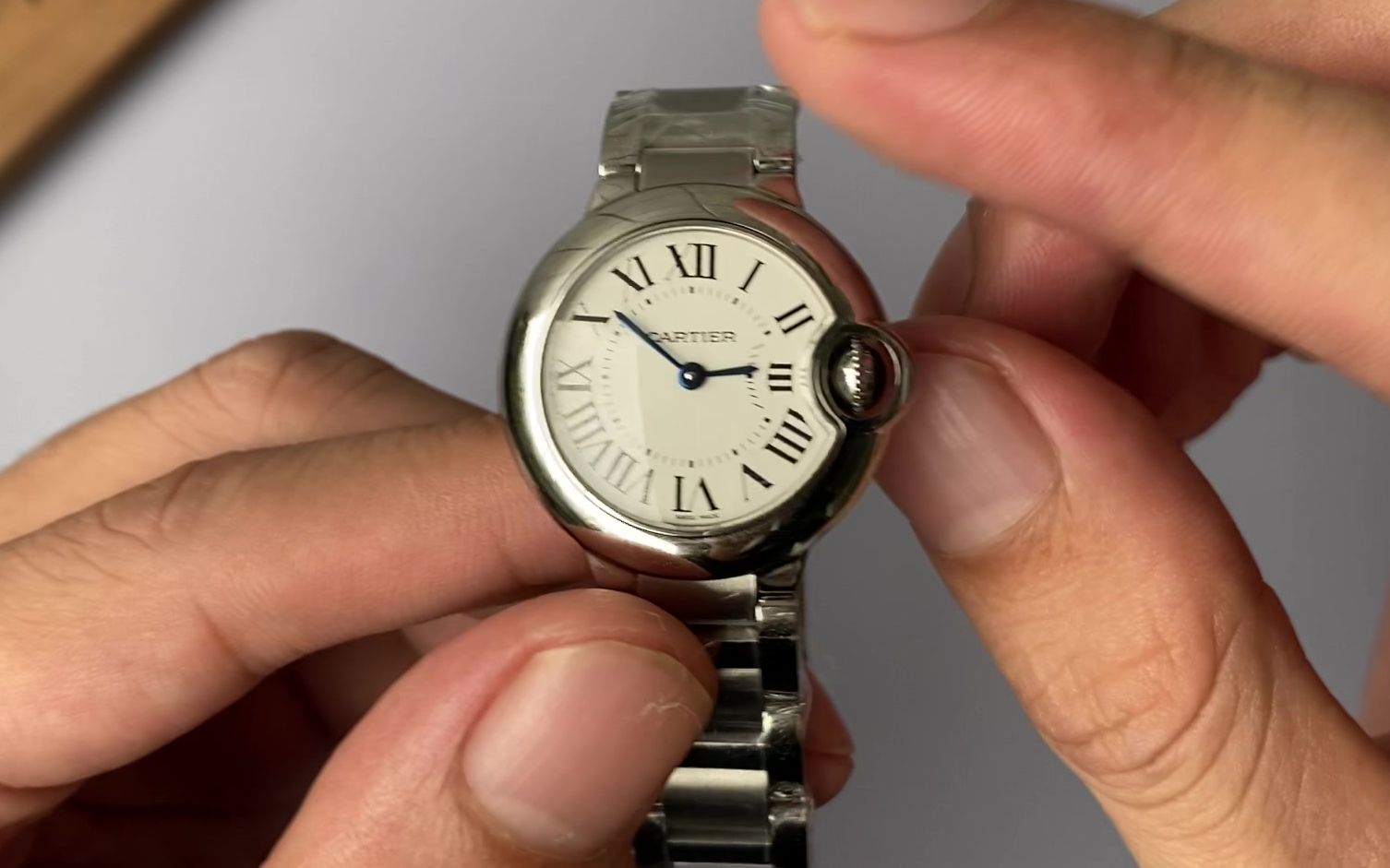 v6蓝气球v7版石英女表 28mm小号