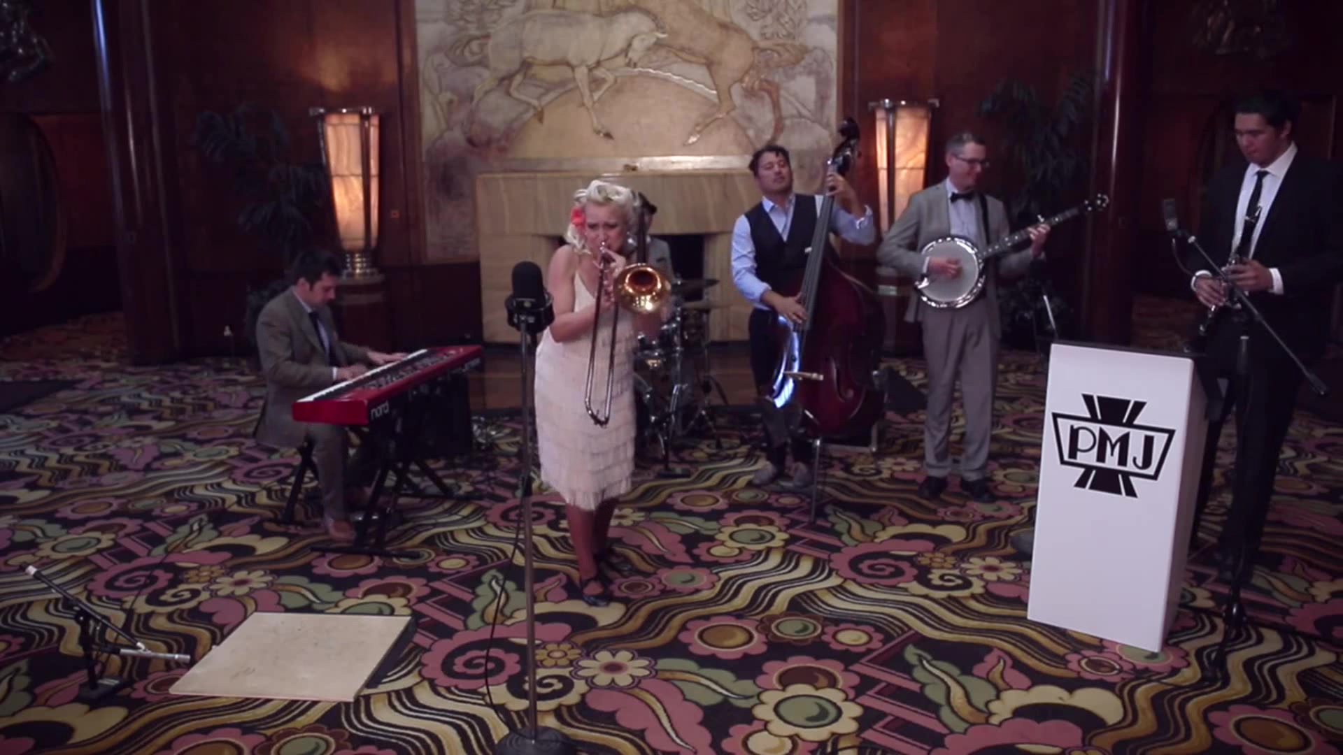 [图][中英字幕] Postmodern Jukebox - Material Girl