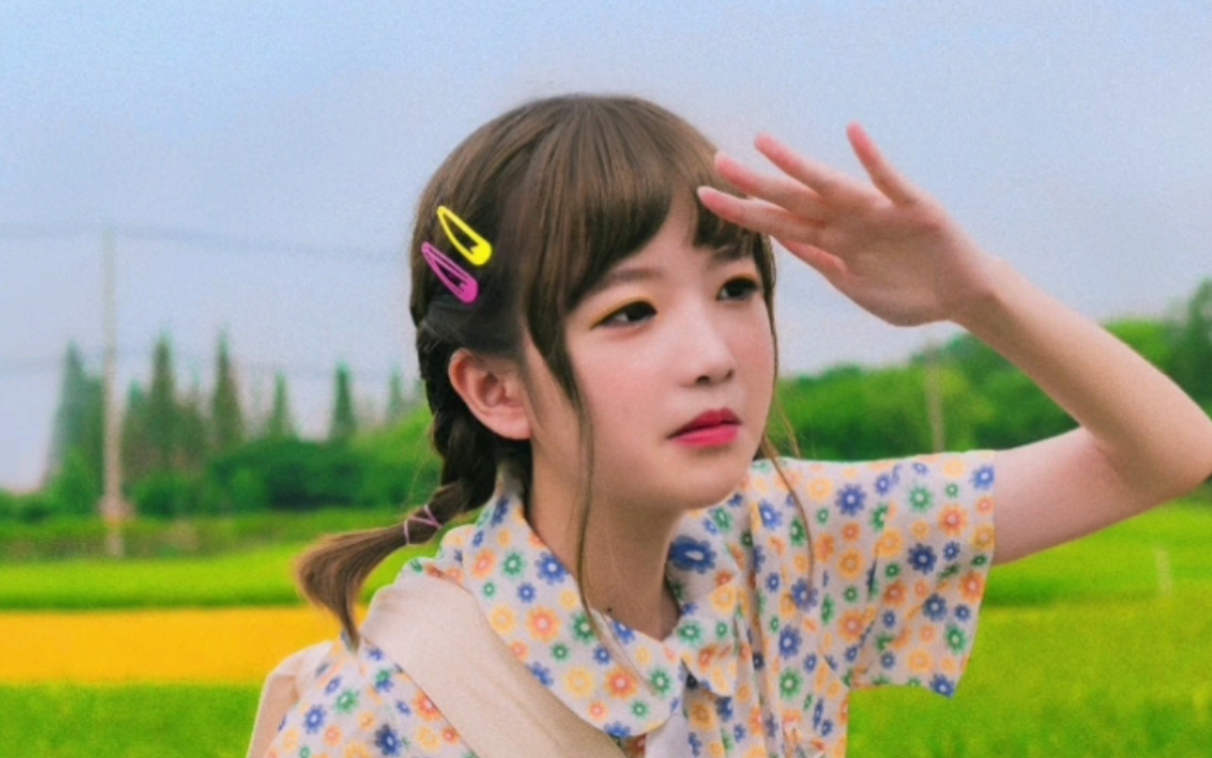 ai扩图,但是林忆宁