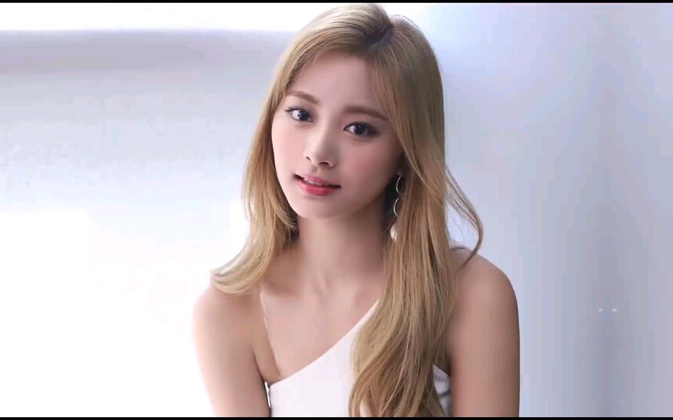 2019世界百大美女新出炉,周子瑜第一