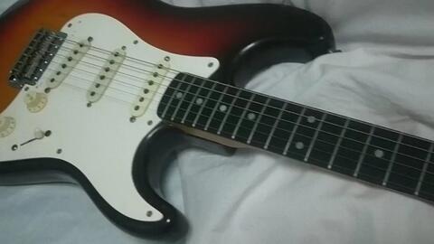 greco. super real se 1200,fender jv 系列的前身。