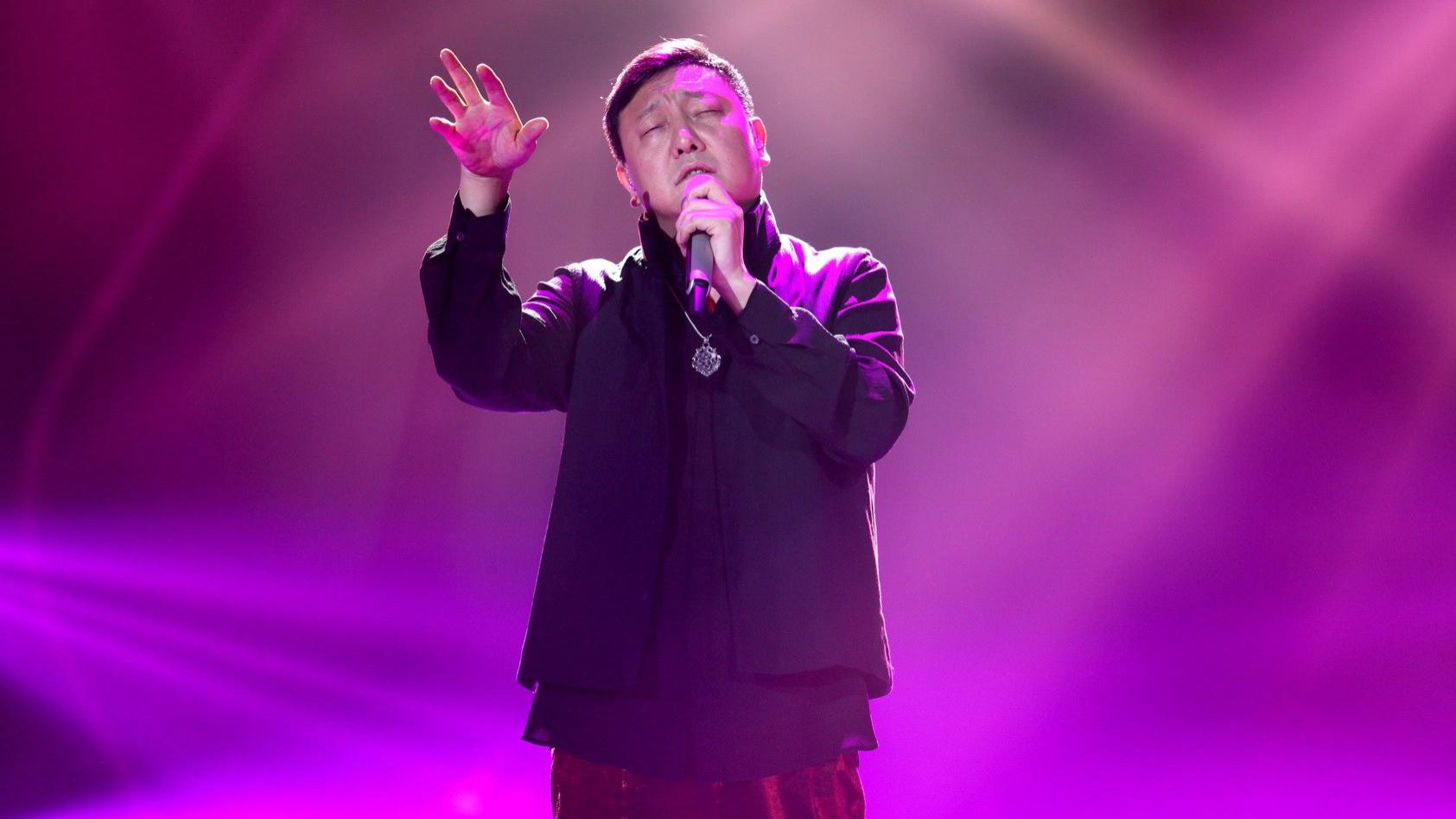 韩磊降央卓玛同唱《天边》,开口差别立显,歌手艺术家的区别!