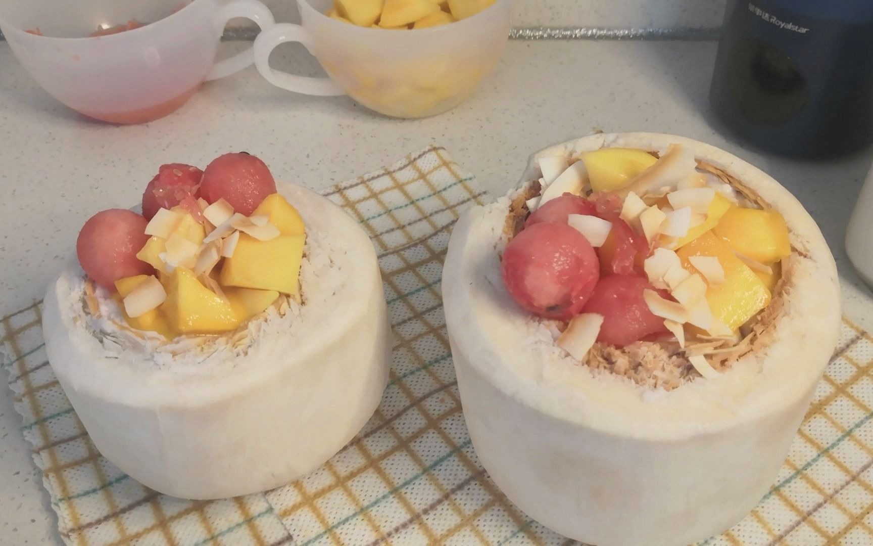 投喂贪吃闺蜜的夏日芒果椰子冻,好吃!