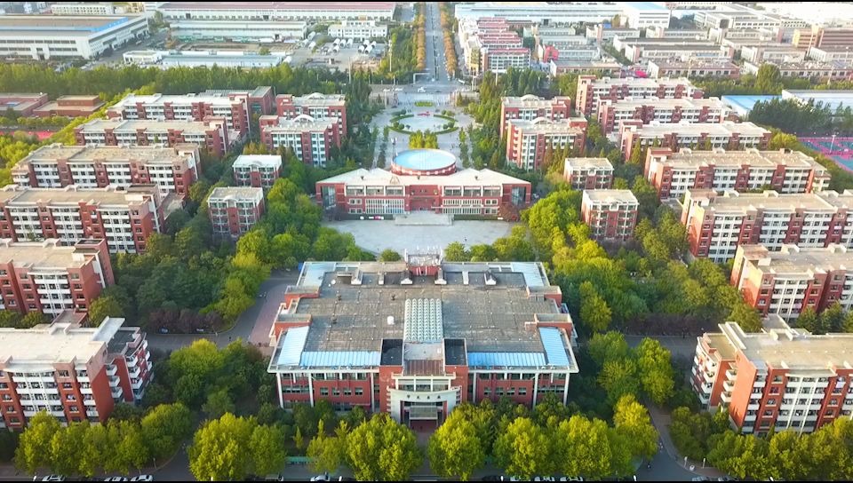 【山东科技大学|航拍】在?为什么要在冬天看学校秋景?