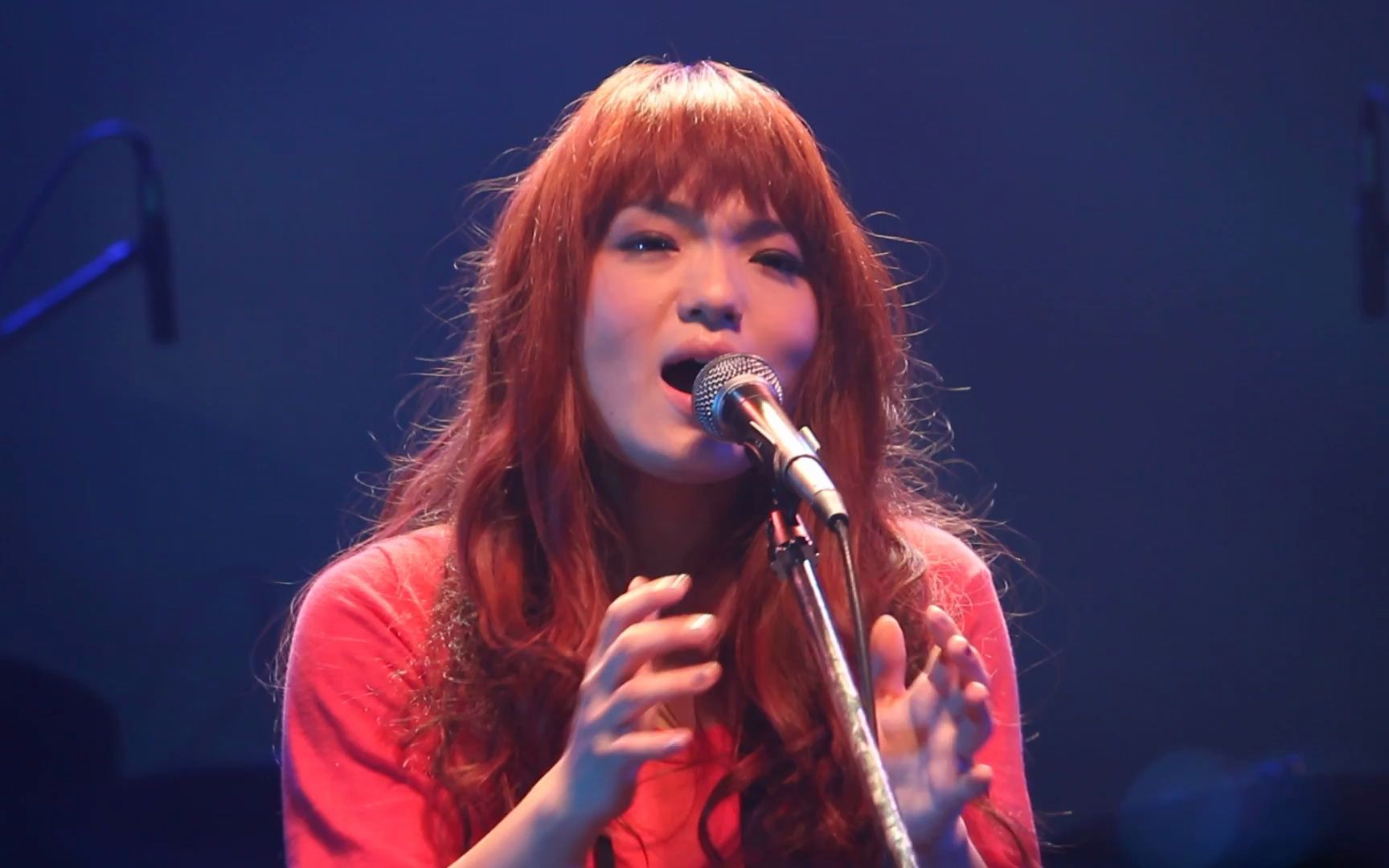 喜欢看徐佳莹唱歌高画质特写的投入表情!legacy 失落沙洲