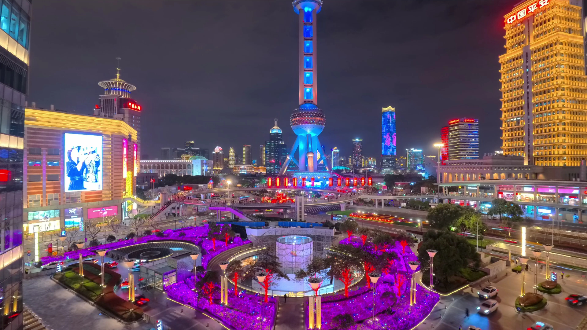 运动相机魔都国金天台拍陆家嘴夜景