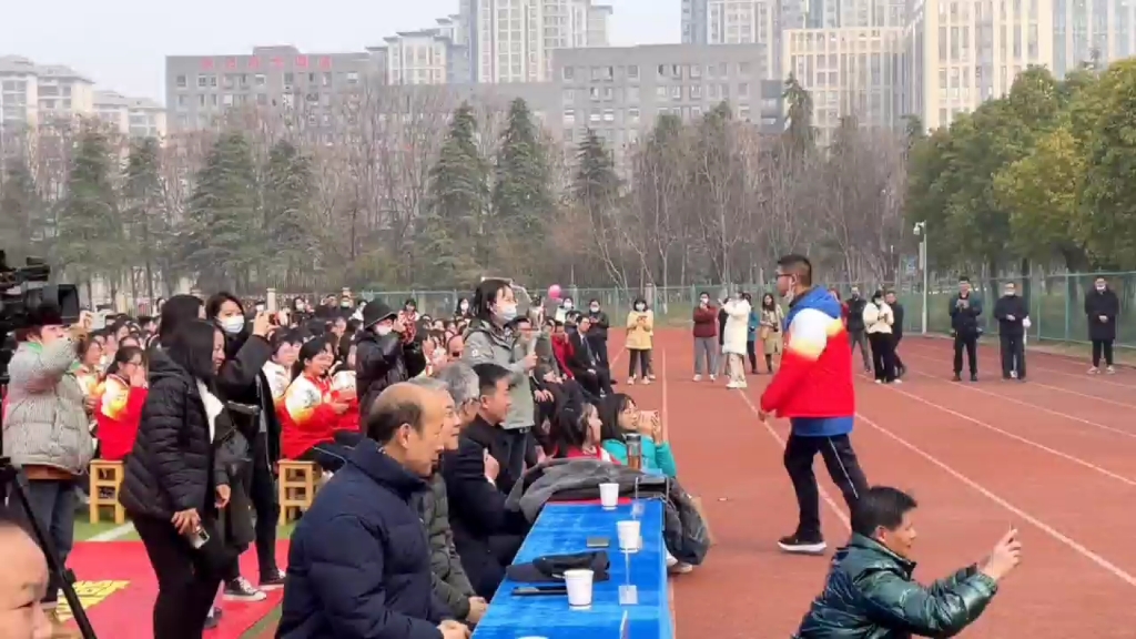 名校襄阳五中高考誓师大会,激情澎湃哔哩哔哩bilibili