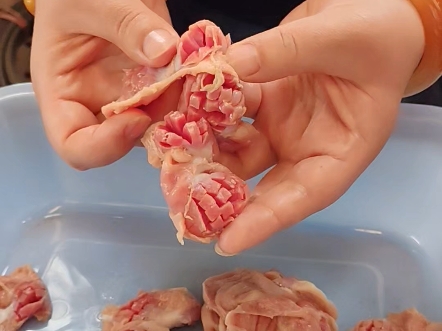 如何快速切鸡胗鸭胗花,鸡胗鸭胗鹅胗切花机,切花均匀#切花机