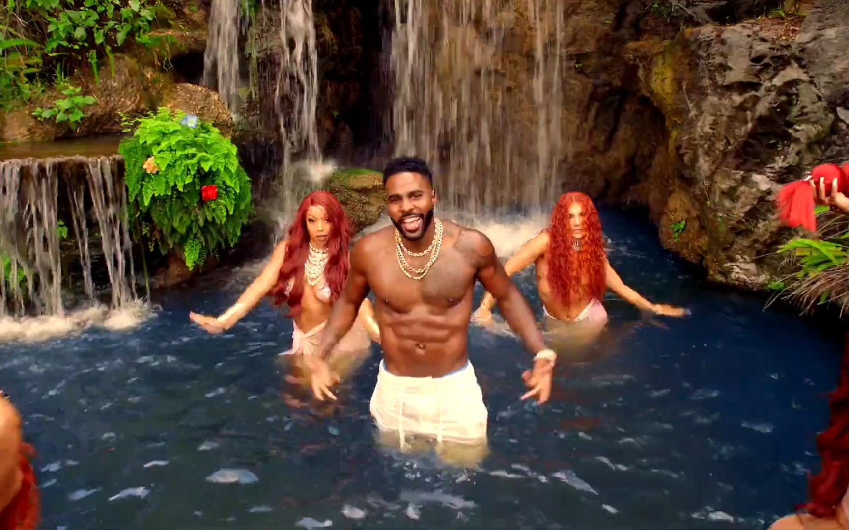 中英字幕 | 大卤肉Jason Derulo 新单  Acapulco [Official Music Video]哔哩哔哩bilibili