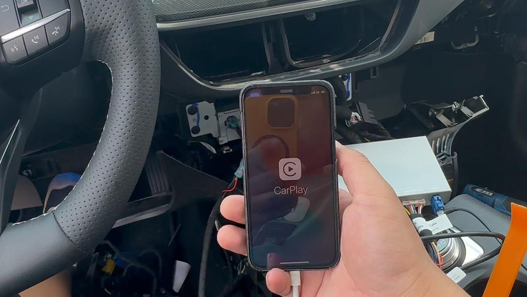 猎装版福克斯,福克斯active,锐际加装carplay模块效果,原车车机还没