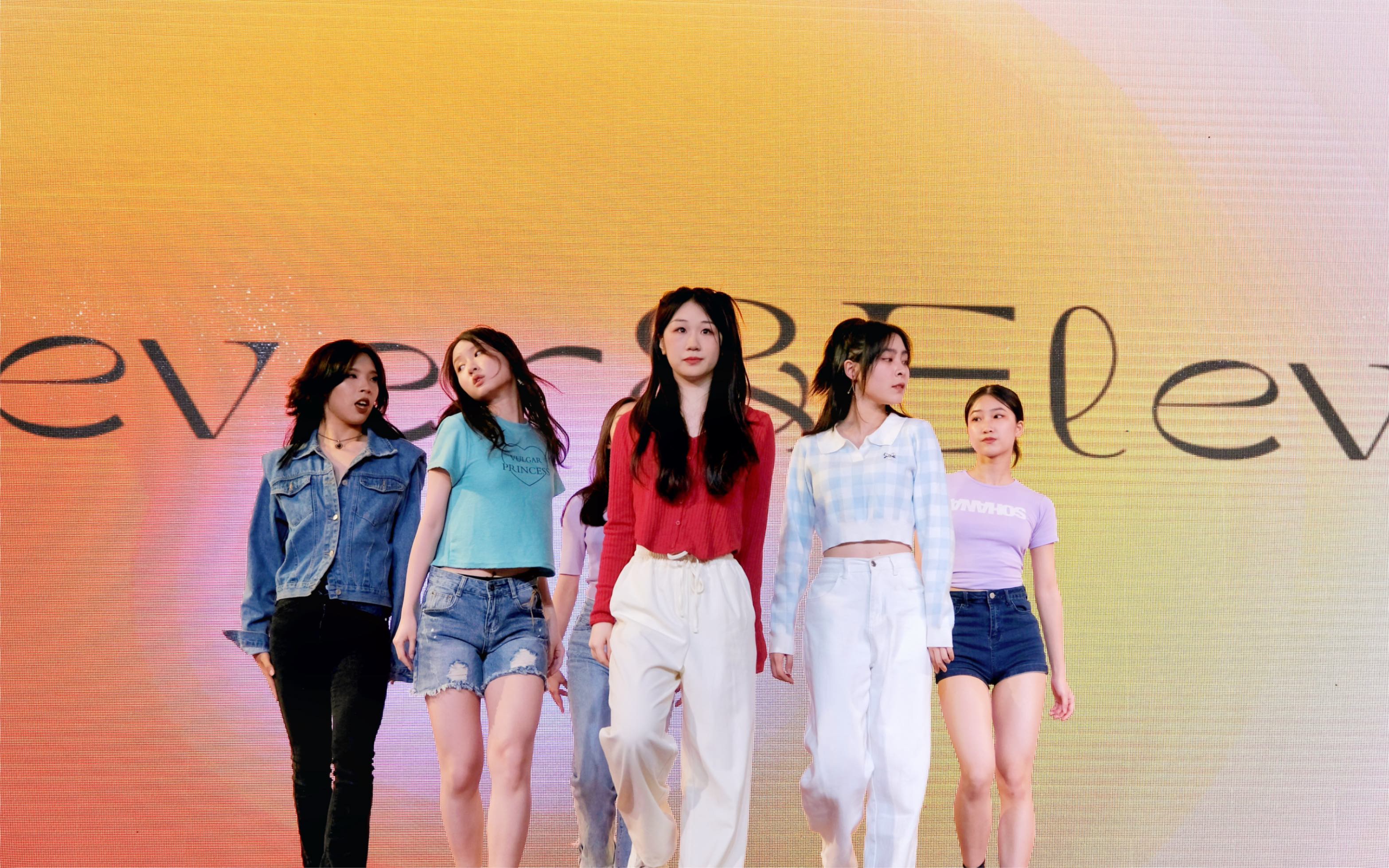 南外bca高中生翻跳- fever(gfriend) 跟小女友一起迎接清凉夏日