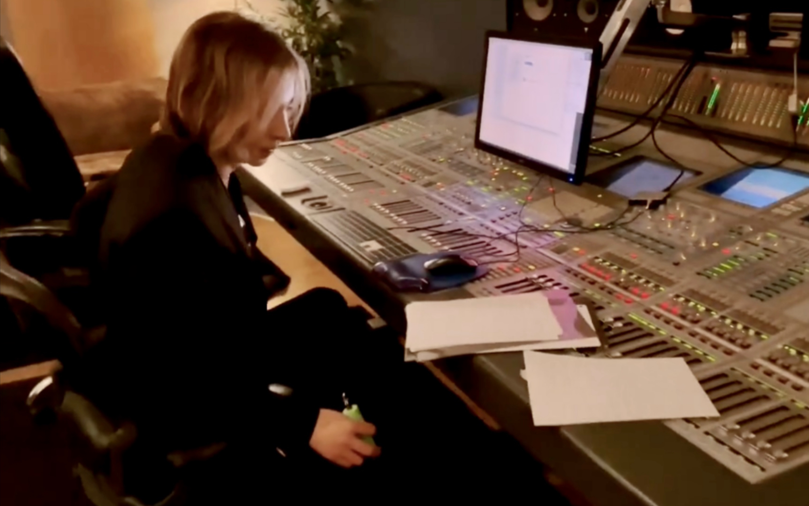 [图]20221208｜YOSHIKI in Paris_The Last Rockstars recording