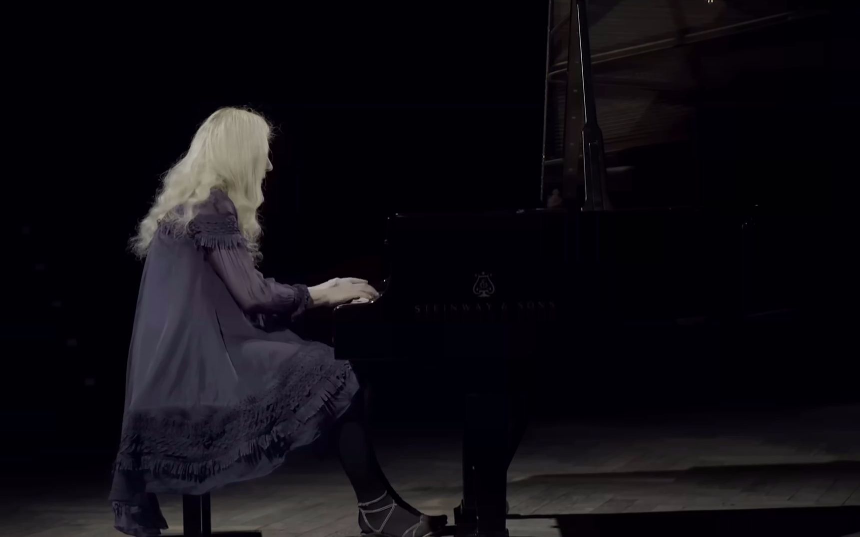 [图]【Valentina Lisitsa】【李斯特】梅菲斯托圆舞曲 Mephisto Waltz No. 1 S.514