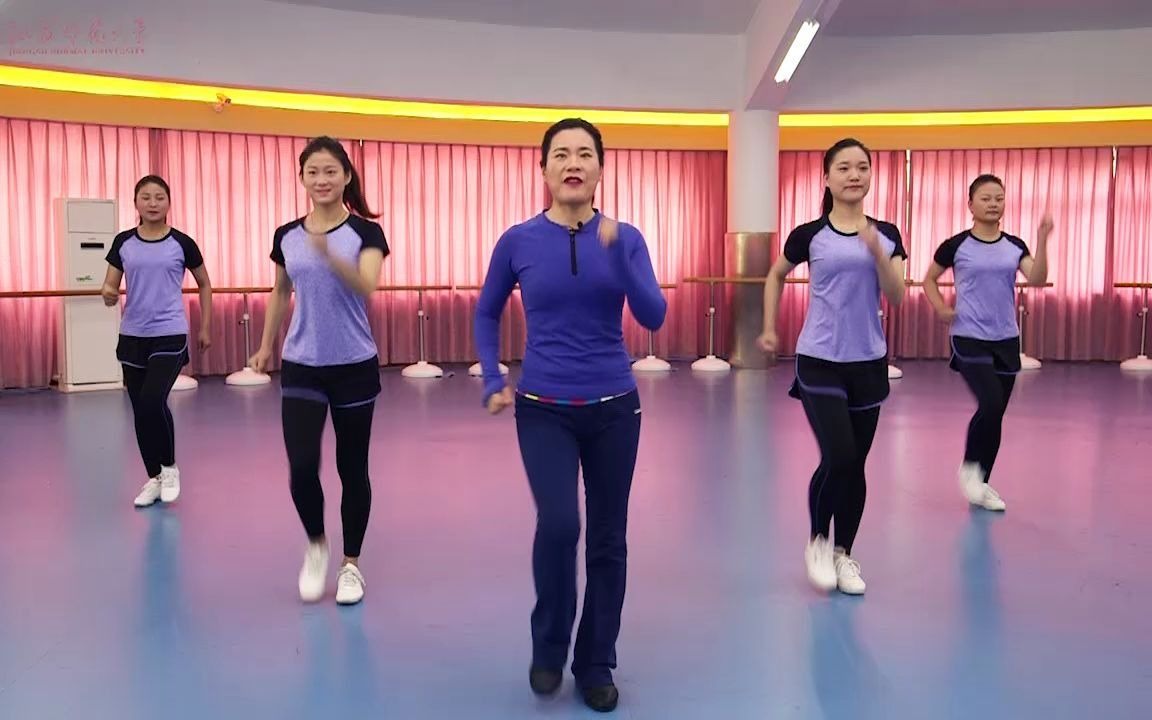 [图]Basic steps of aerobics 健美操基本步伐