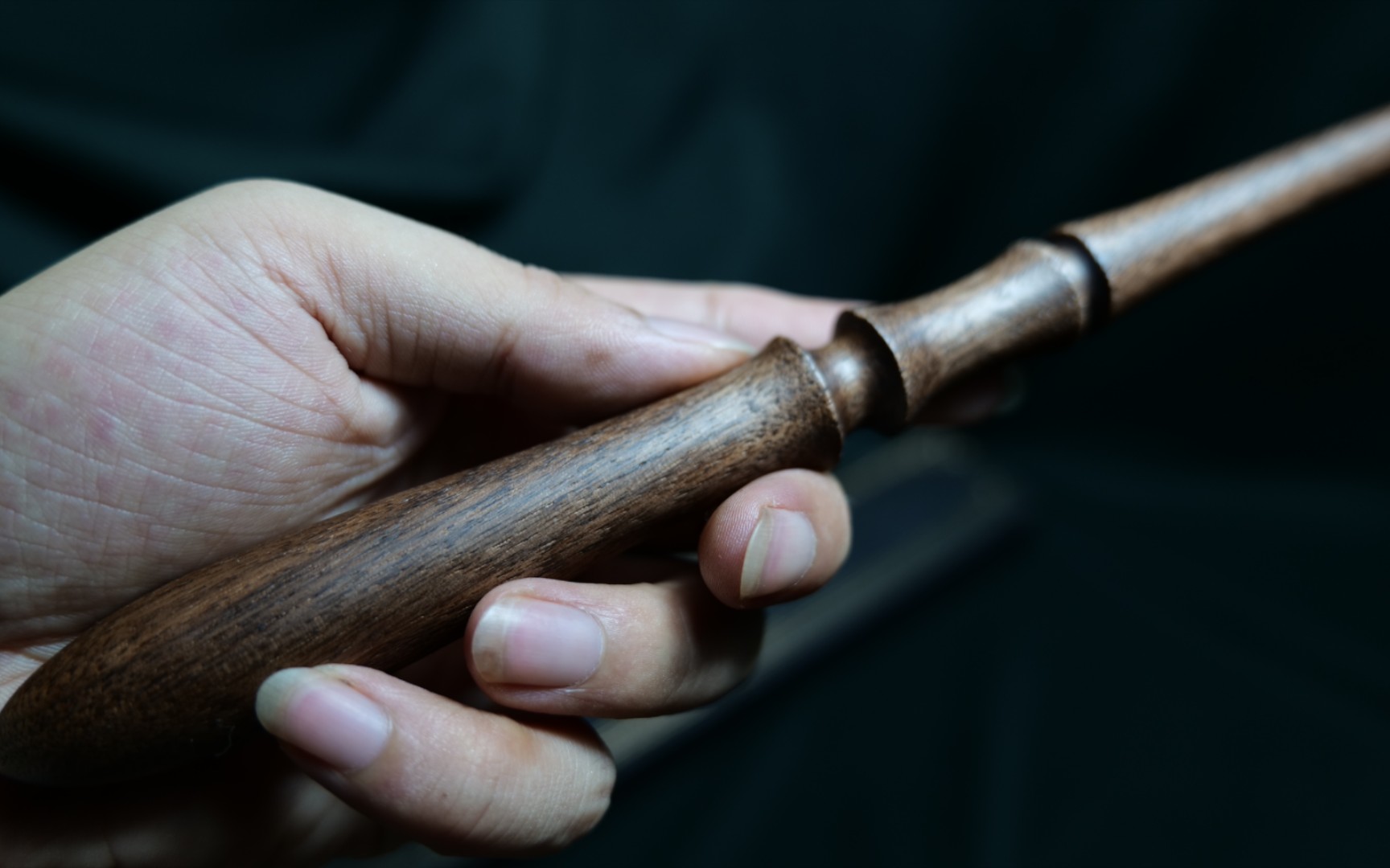 【手工魔杖】教大家不用电动工具,纯手工制作一根黑胡桃木魔杖,赶快学