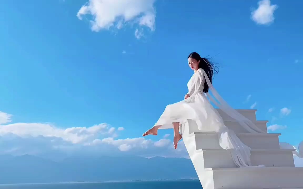 云端天梯 爱情天梯 网红拍照打卡点 美陈展览道具