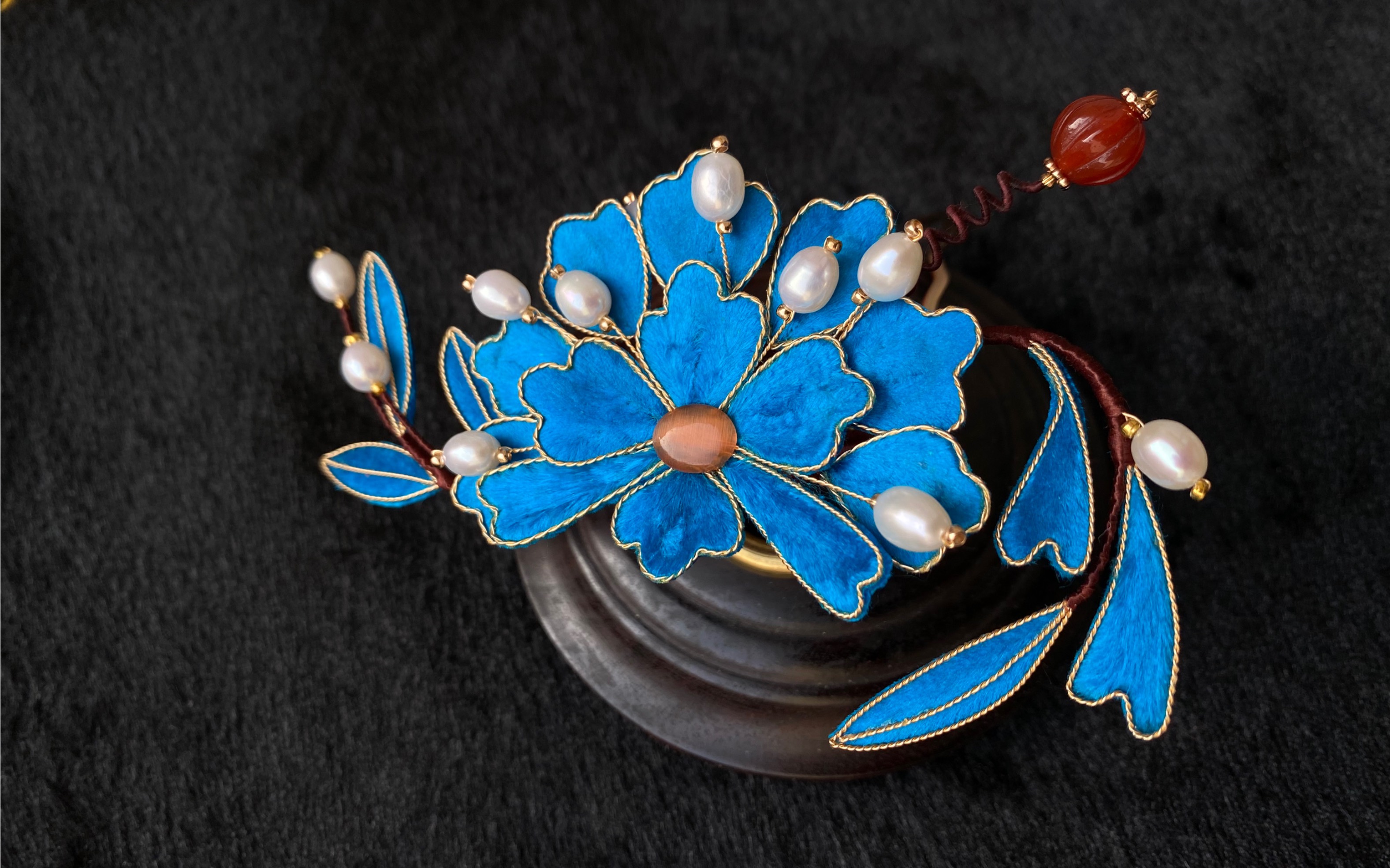 新手第二支绒花作品,掐丝绒花(原创设计)