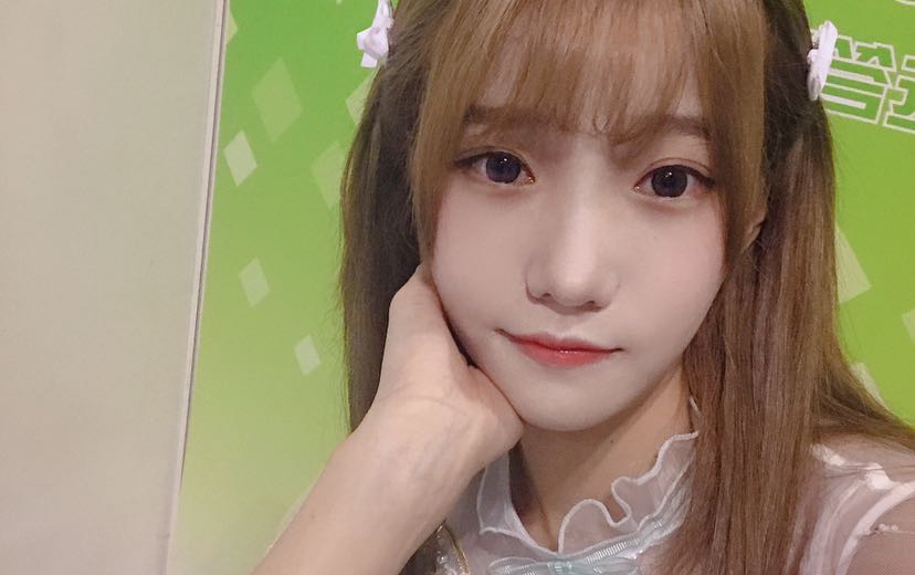 【gnz48罗寒月】长相15岁少女自述被霸道搭讪!