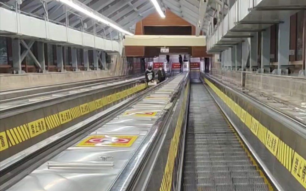 陪外婆坐了一天电梯 红土地地铁站 皇冠大扶梯