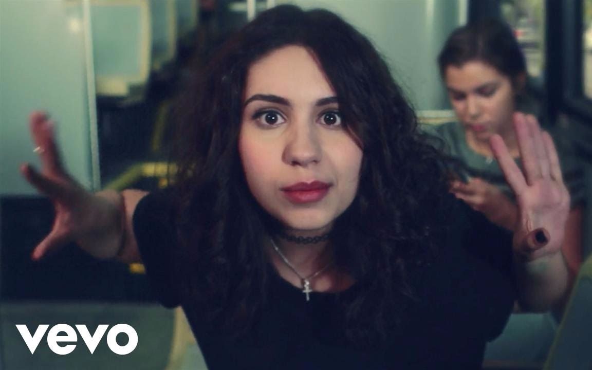 [图]【字幕版】Alessia Cara《Seventeen》@柚子木字幕组