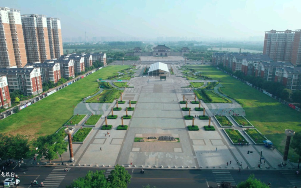 洛阳定鼎门广场美丽景色