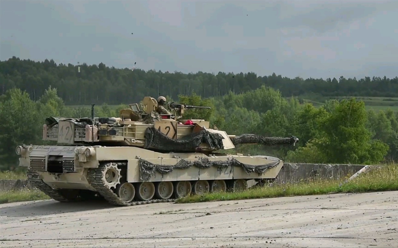 【坦克】美国陆军 m1a2 艾布拉姆斯坦克-联合兵种实弹演习(1080p_hd)