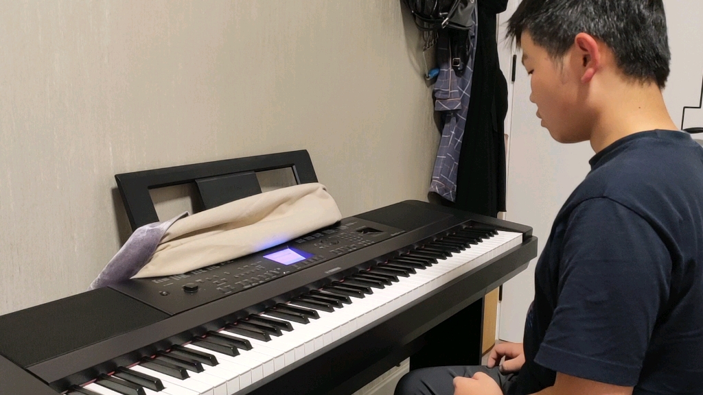 梓灏钢琴即兴创作《c小调谐谑曲·精灵》