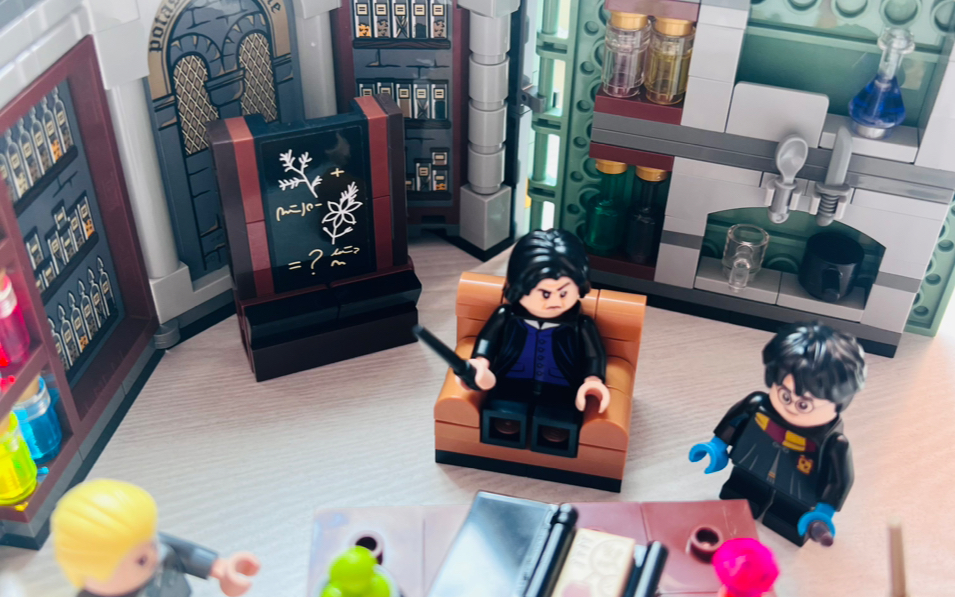 乐高哈利波特魔药课:快来听斯教上课啦