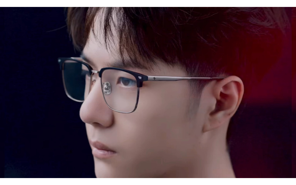 【王一博】戴眼镜的样子太帅了,眼镜可以半永久吗?
