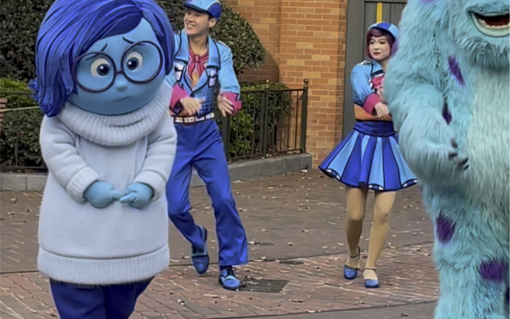 彩色庆典街头派对 上海迪士尼乐园 优优