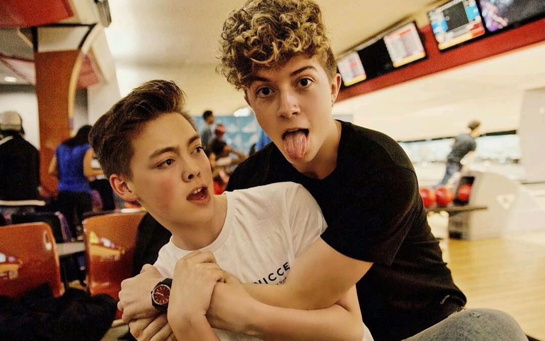 【why dont we】五个男孩子住在一起是怎样的呢~_哔哩哔哩 (゜-゜)つ