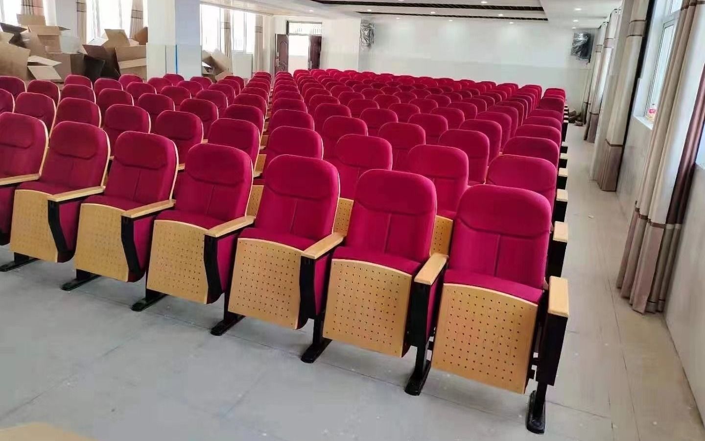142位13组礼堂椅安装完毕,江苏省徐州市