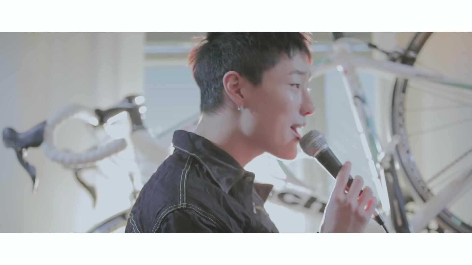 曹承衍 - isnt she lovely -mv