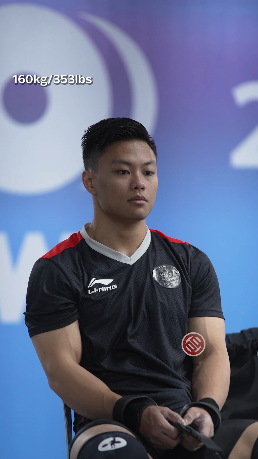 印尼名将阿卜杜拉刚刚在训练馆抓起了160公斤,2组