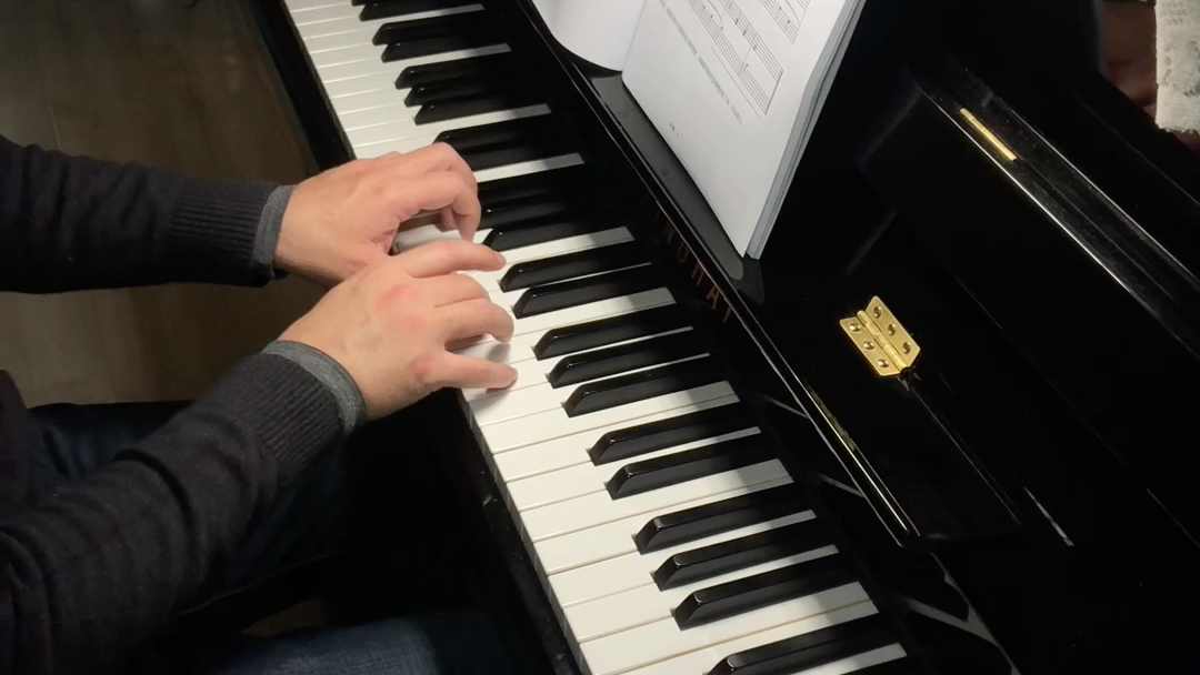 70后大叔学钢琴 w04 单人华尔兹 上课啦_哔哩哔哩_bilibili