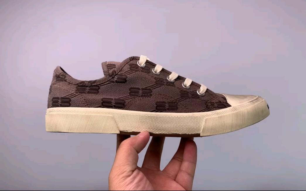大山制造巴黎世家系列巴黎世家balenciaga巴黎世家布鞋低帮棕色货号