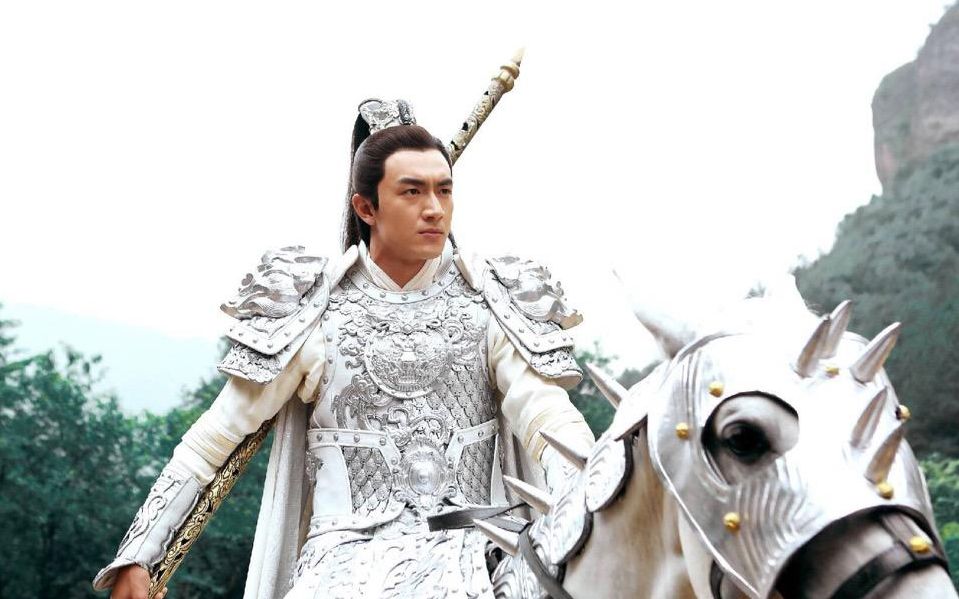 煮酒论三国:24中国史书上首位"白马将军"的逆袭之路