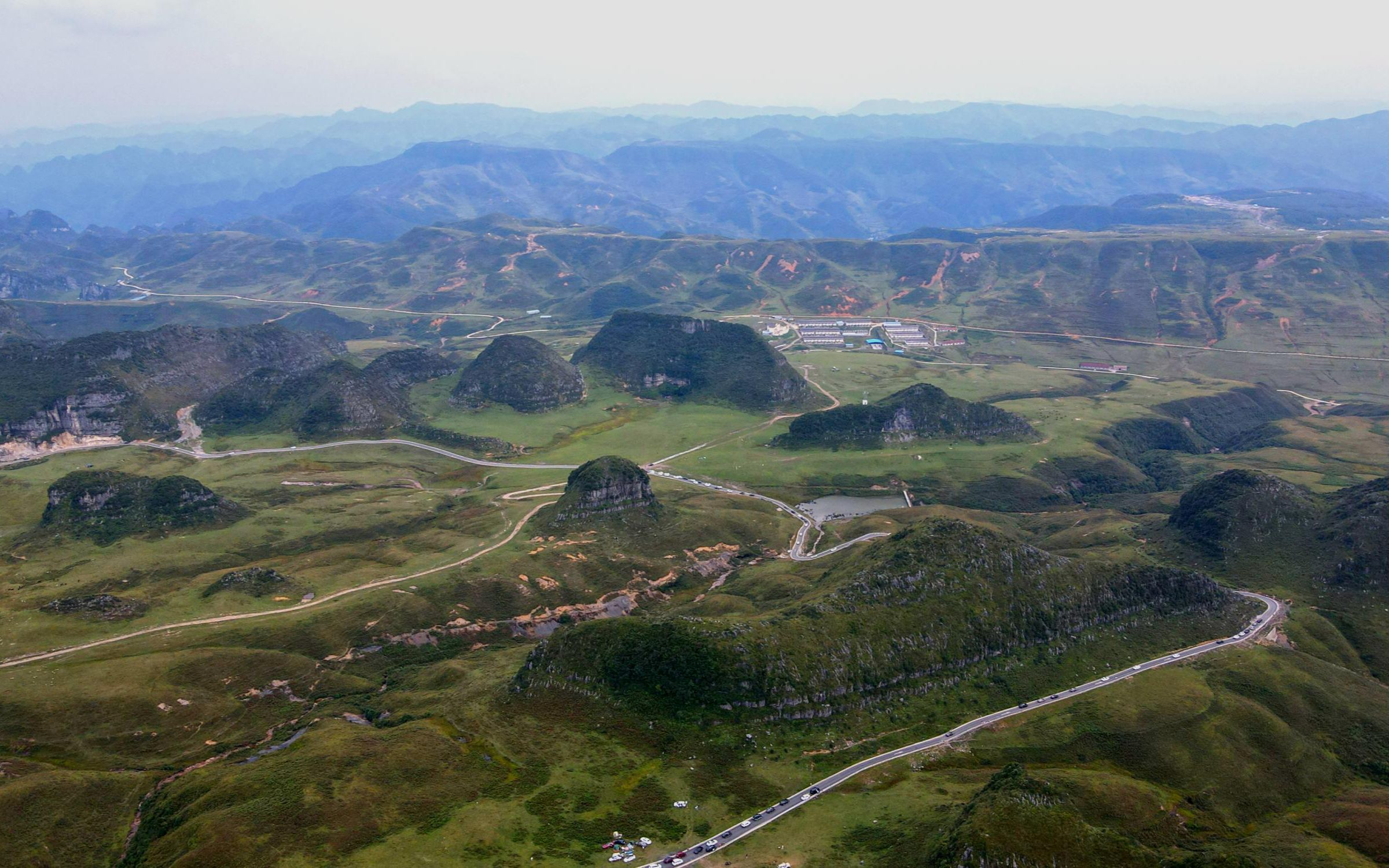 好玩!峰丛,天坑,云雾,牧场,奇趣路,赫章阿西里西二台坡