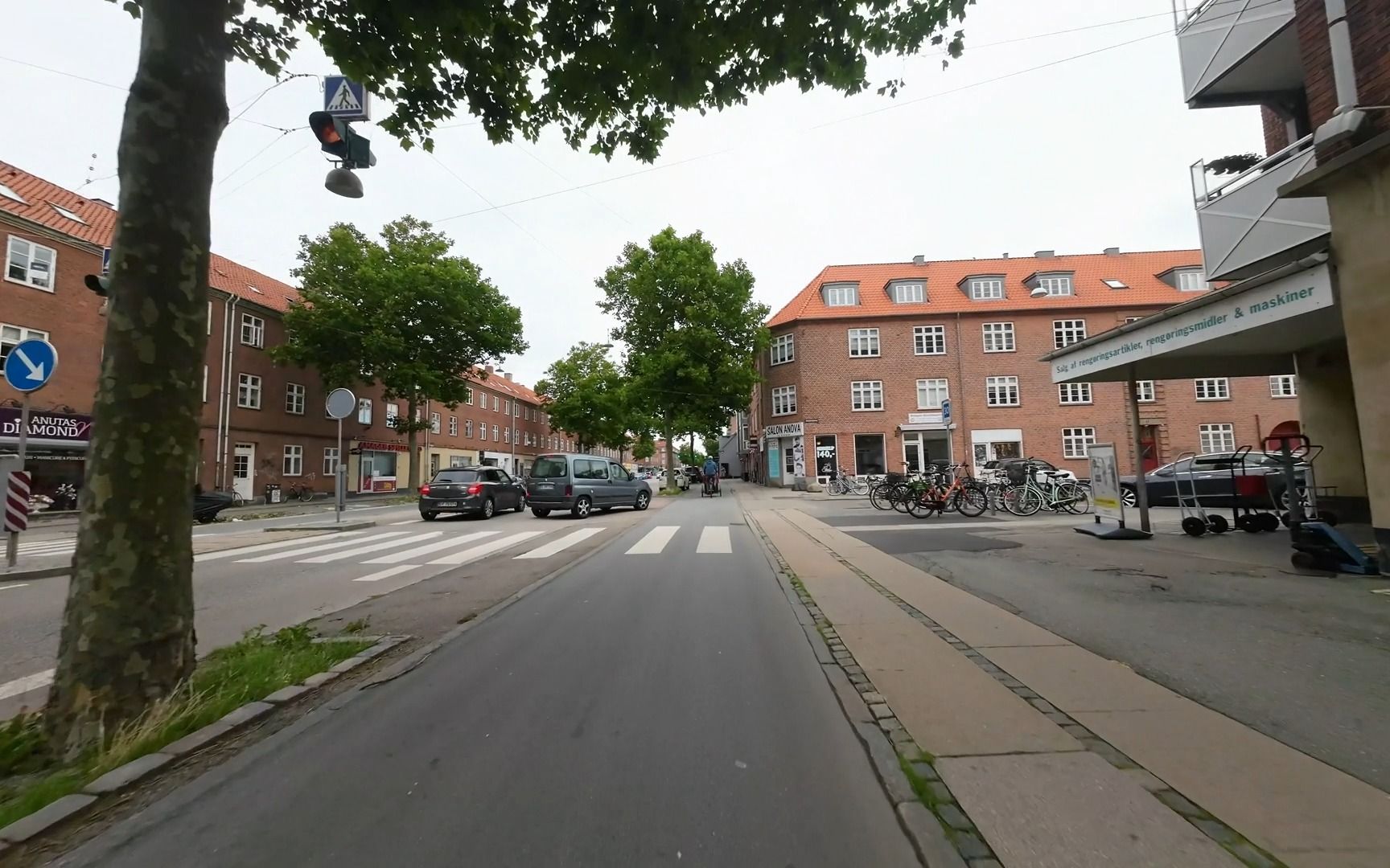 在丹麦骑车上班