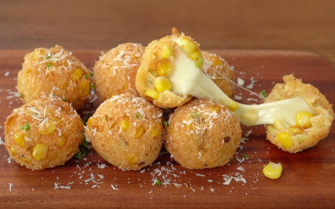 4分钟学会玉米芝士球!咬一口奶酪拉丝,浓香四溢