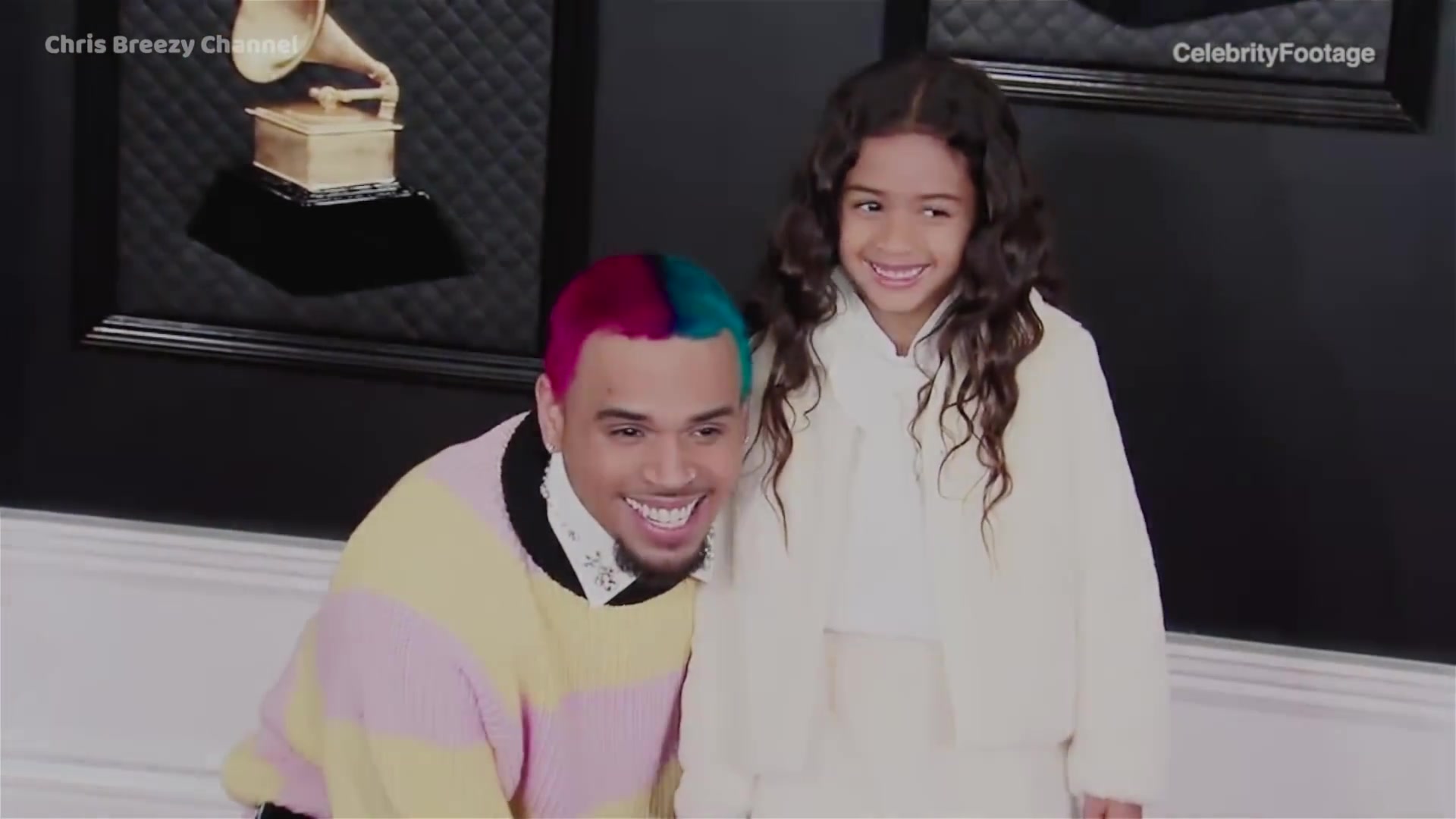 chrisbrown和女儿走2020格莱美现场